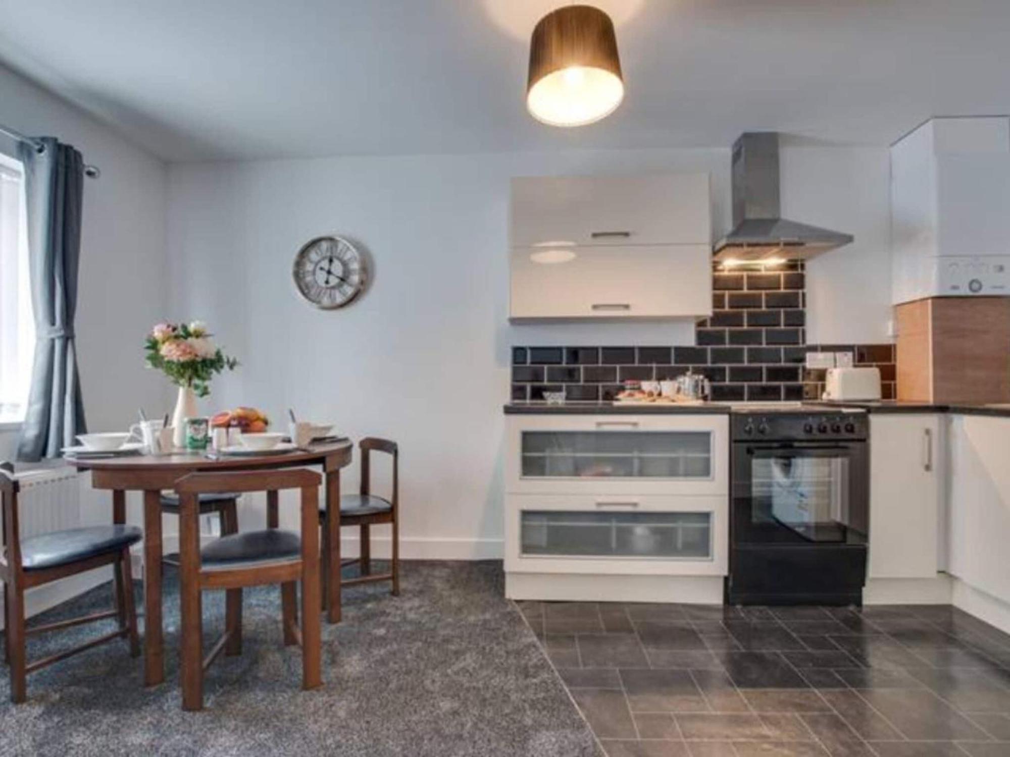 Cove Hideaway 1Bhk Apt 10 In Skinningrove ภายนอก รูปภาพ
